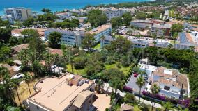 Plot for sale in Estepona East