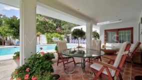 Villa for sale in New Golden Mile, Estepona Öst