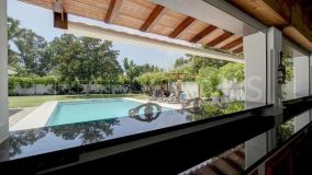 Villa for sale in New Golden Mile, Estepona Öst