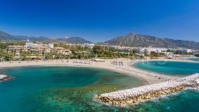 Apartment for sale in Playas del Duque, Marbella - Puerto Banus