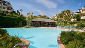 Atico Duplex en venta en Los Capanes del Golf, Benahavis