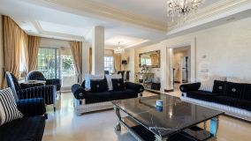 Villa zu verkaufen in Lorea Playa, Marbella - Puerto Banus