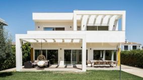 Villa en venta en San Pedro Playa, 1.750.000 €