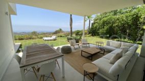 Apartment for sale in Marbella Club Golf Resort, 940,000 €