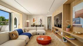 Villa for sale in Nueva Andalucia, Marbella