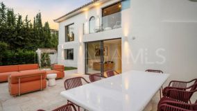 Villa for sale in Nueva Andalucia, Marbella