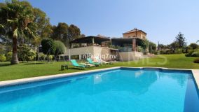 Villa for sale in New Golden Mile, Estepona Est