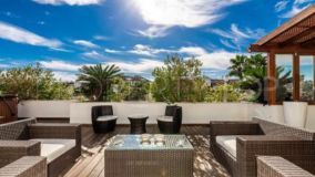 Atico duplex con 4 dormitorios en venta en Las Lomas del Marbella Club