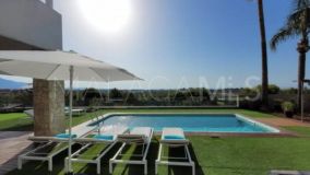 Villa for sale in Nueva Atalaya, Estepona Est