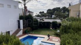 Villa en venta en Nueva Andalucia, 670.000 €
