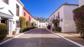 Adosado en venta en Guadalmina Baja con 3 dormitorios