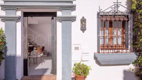 Adosado en venta en Guadalmina Baja con 3 dormitorios