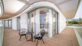 Atico en venta en Estepona Playa con 3 dormitorios