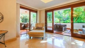 Apartamento Planta Baja en venta en Lomas del Rey, Marbella Golden Mile