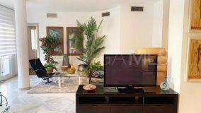 Apartamento en venta en Rocamar, Marbella Golden Mile