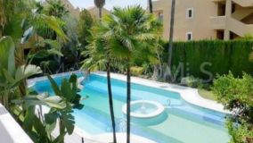 Apartamento en venta en Rocamar, Marbella Golden Mile