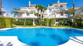 Wohnung zu verkaufen in Los Naranjos de Marbella, Nueva Andalucia