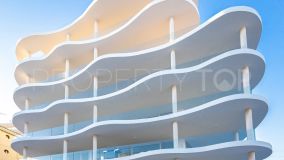 Precioso ático nuevo de 2 dormitorios en venta en Fuengirola
