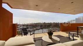 Exclusive corner apartment in Ribera del Marlin, Sotogrande marina