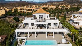 Villa for sale in Los Flamingos, Benahavis