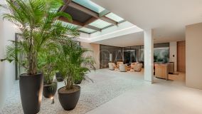Villa en venta en Coral Beach, Marbella Golden Mile