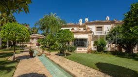 7 bedrooms villa for sale in La Quinta de Sierra Blanca
