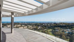 Magnificent penthouse with panoramic sea view in Benahavis