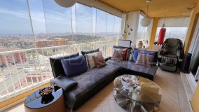 Apartamento en venta en Los Pacos, Fuengirola