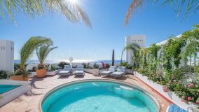 House for sale in Jardines Colgantes, Marbella Golden Mile