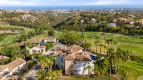 Villa en venta en Los Arqueros, Benahavis