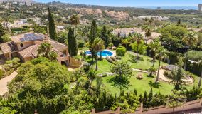 Villa en venta en Elviria, Marbella Este