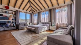 Villa for sale in El Rosario, Marbella East