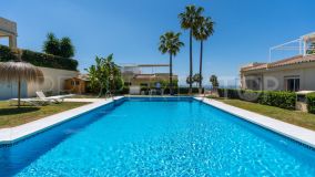 Impresionante apartamento en planta baja recientemente renovado en La Quinta con un estilo boho.