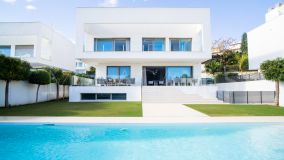 Villa en venta en Loma de Casasola, Estepona Este