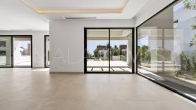 Villa for sale in Marbella Golden Mile