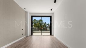 Villa zu verkaufen in Estepona