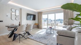 Lägenhet for sale in Nueva Andalucia, Marbella