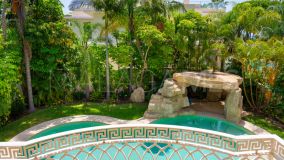 Villa for sale in Marbella East