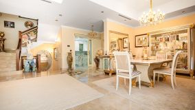 Villa zu verkaufen in Marbella City