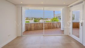 Wohnung zu verkaufen in Nueva Andalucia, Marbella