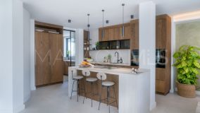 Villa for sale in Las Brisas, Nueva Andalucia