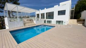 Villa for sale in Nueva Andalucia, Marbella