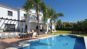 Villa en venta en La Alqueria, Benahavis