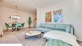 Apartamento en venta en Beach Side New Golden Mile, Estepona Este