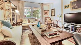 Erdgeschosswohnung zu verkaufen in Jardines de las Lomas, Marbella Goldene Meile