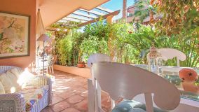 Erdgeschosswohnung zu verkaufen in Jardines de las Lomas, Marbella Goldene Meile