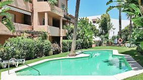 Erdgeschosswohnung zu verkaufen in Jardines de las Lomas, Marbella Goldene Meile