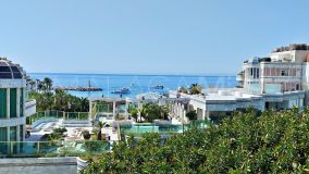 Wohnung zu verkaufen in Playas del Duque, Marbella - Puerto Banus