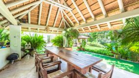 Villa for sale in Marbella Hill Club with 5 bedrooms