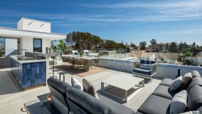 Villa for sale in Cortijo Blanco, San Pedro de Alcantara